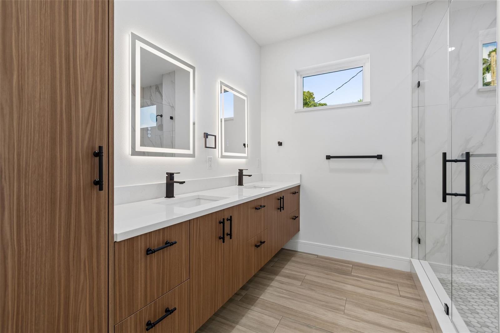 WELLSWOOD ESTATES UNIT 2 - Residential