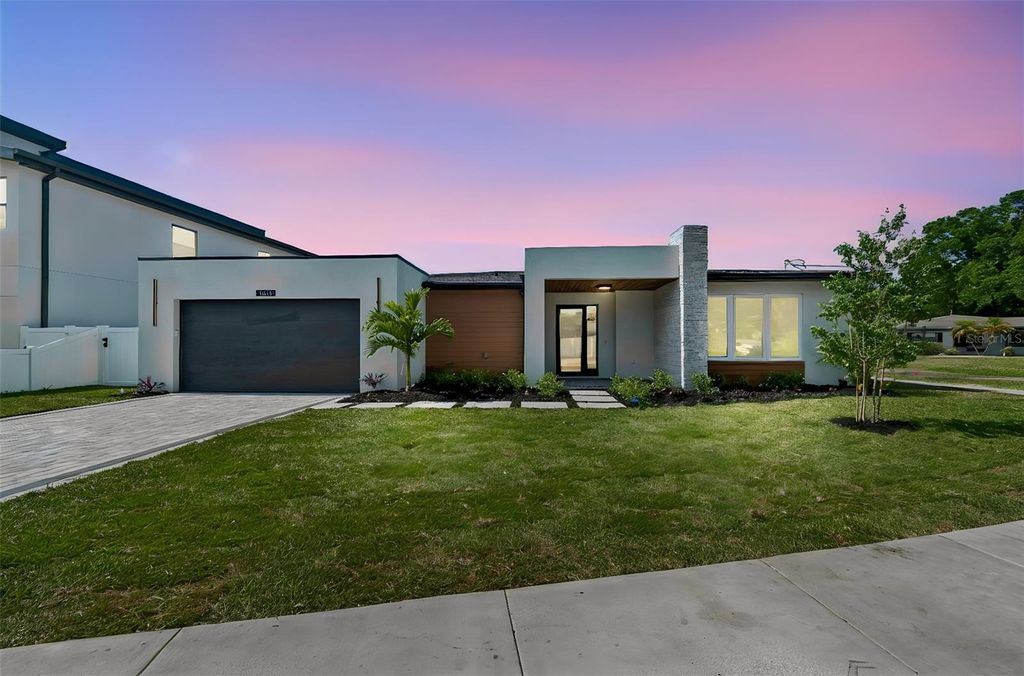 Photo of 1810 W Erna Drive, Tampa, FL 33603 (MLS # TB8490430)