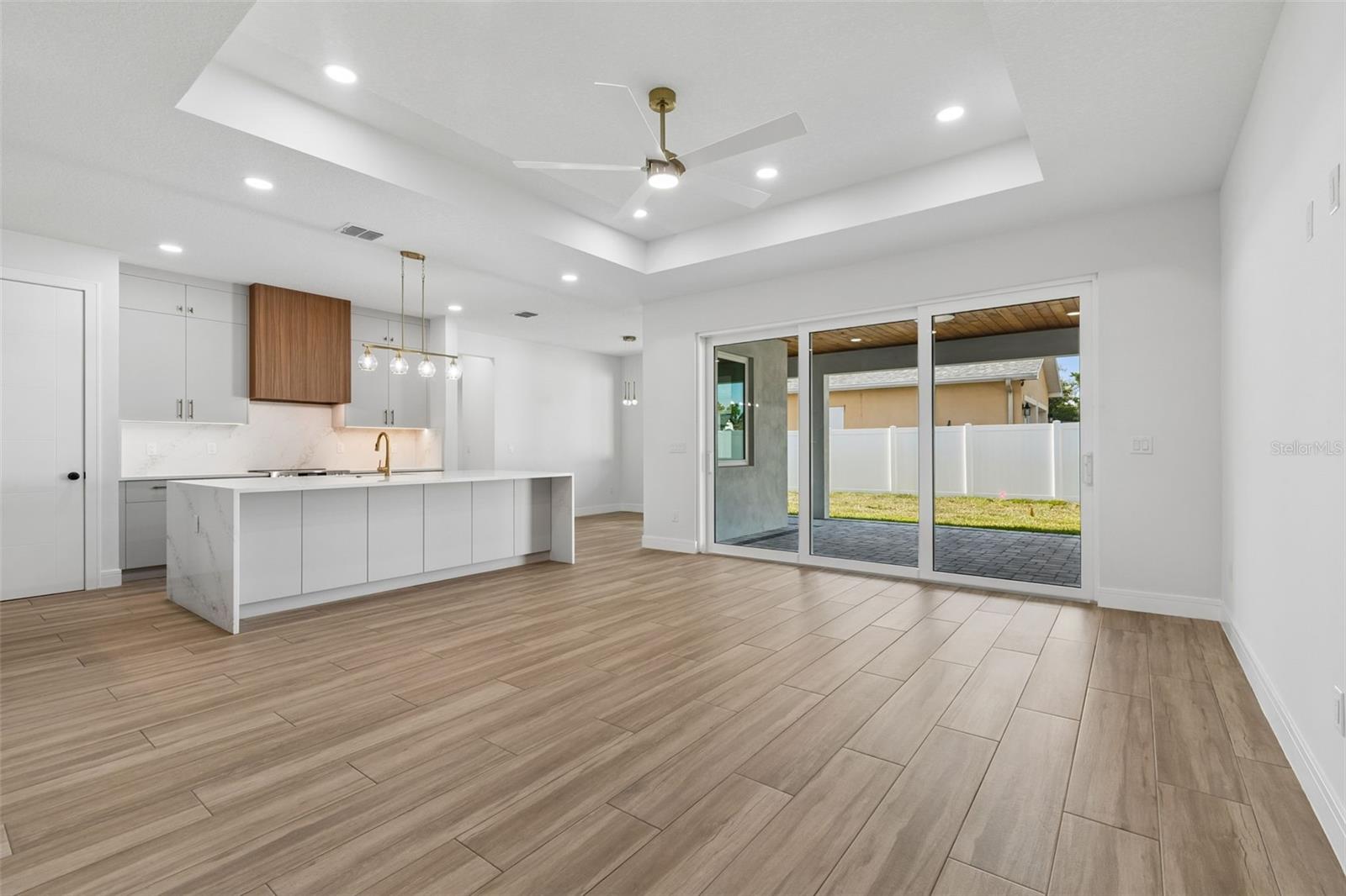 WELLSWOOD ESTATES UNIT 2 - Residential