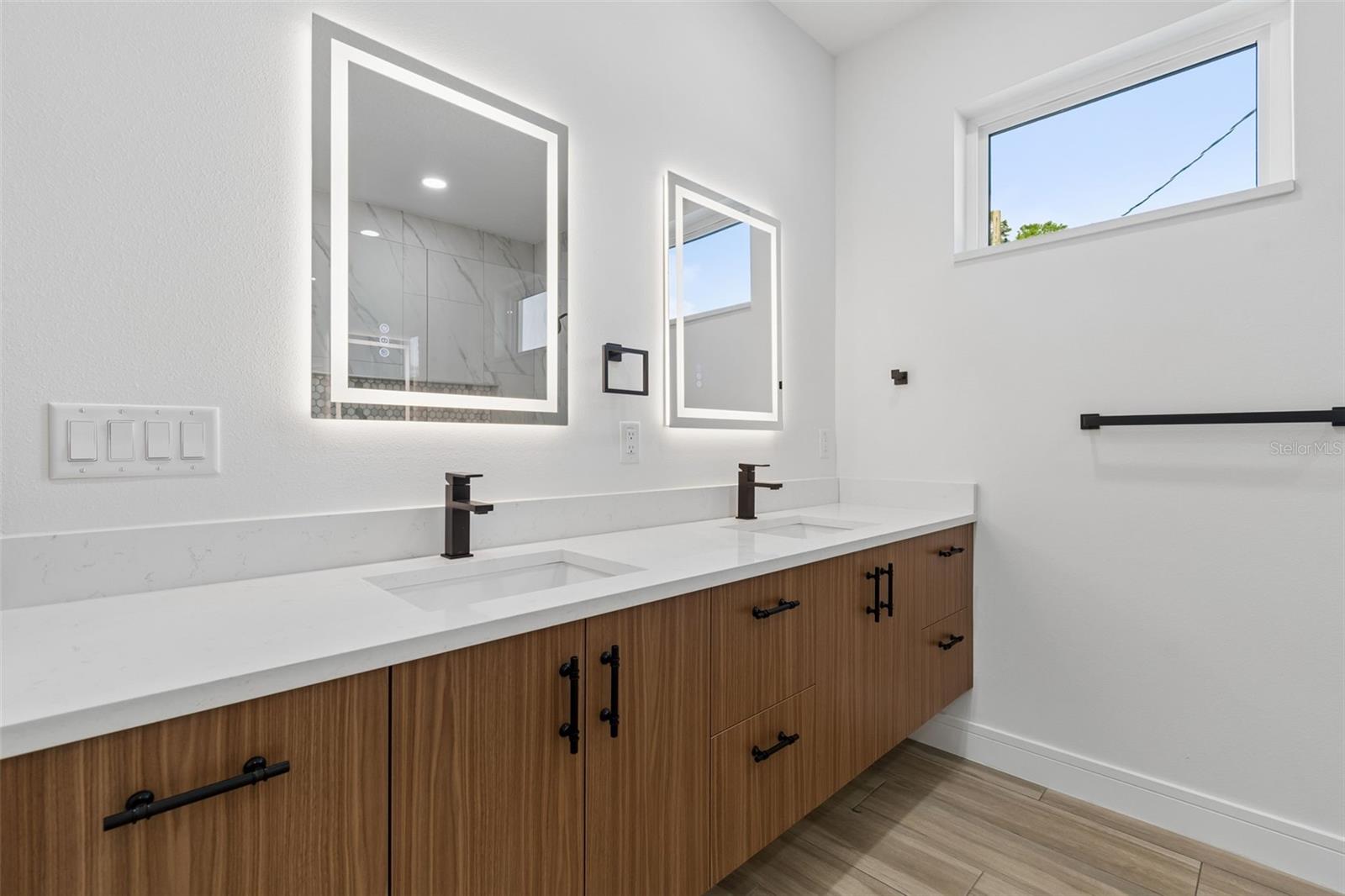 WELLSWOOD ESTATES UNIT 2 - Residential