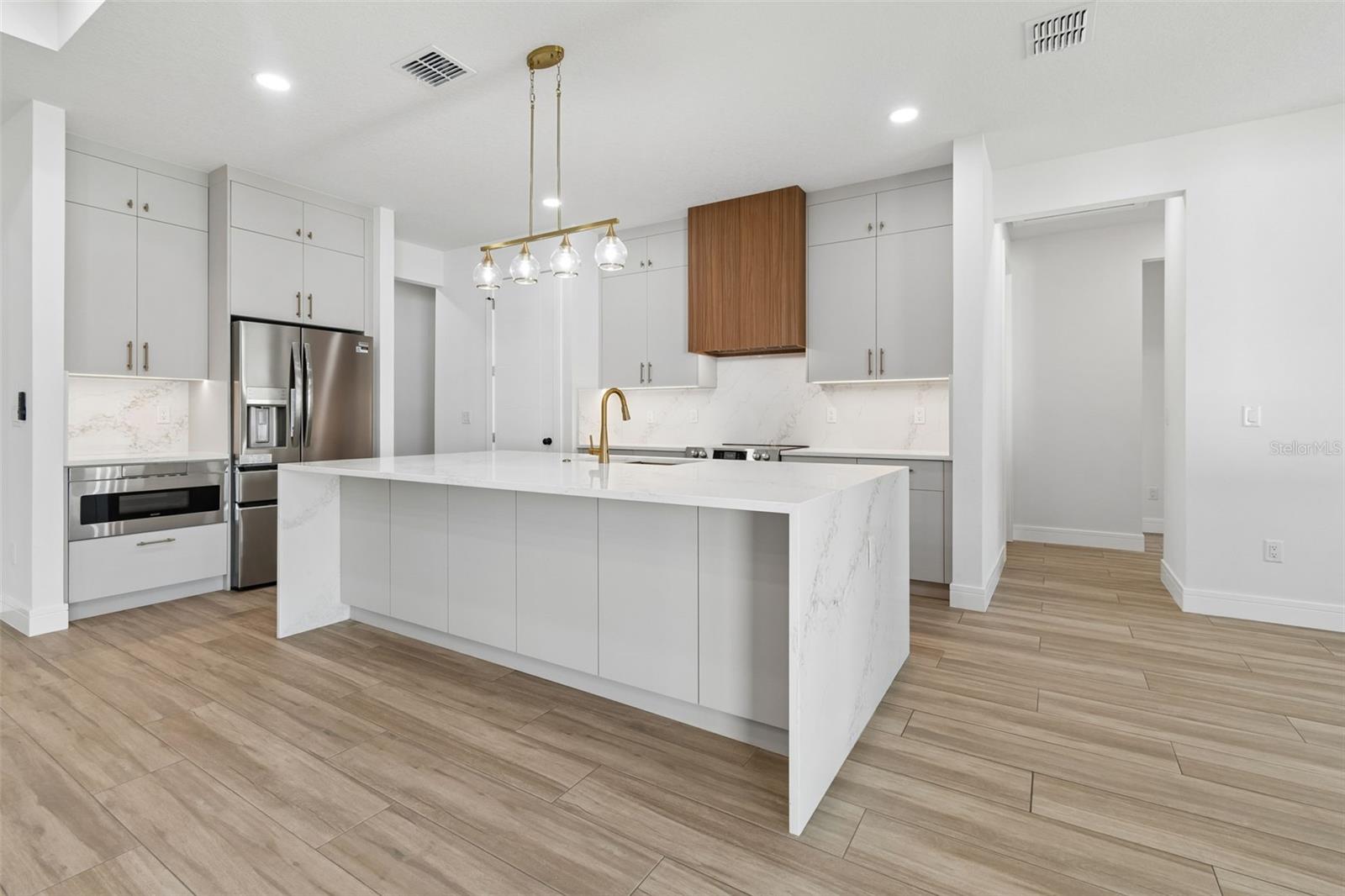 WELLSWOOD ESTATES UNIT 2 - Residential