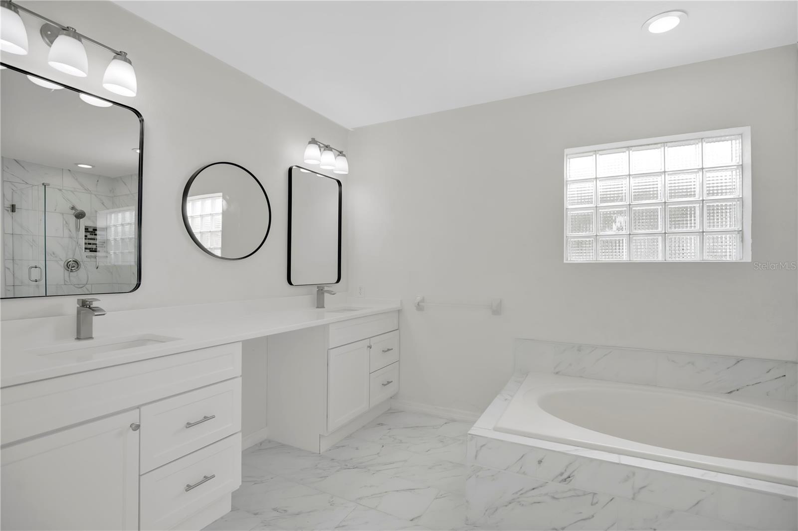 COLONY COVE - Residential