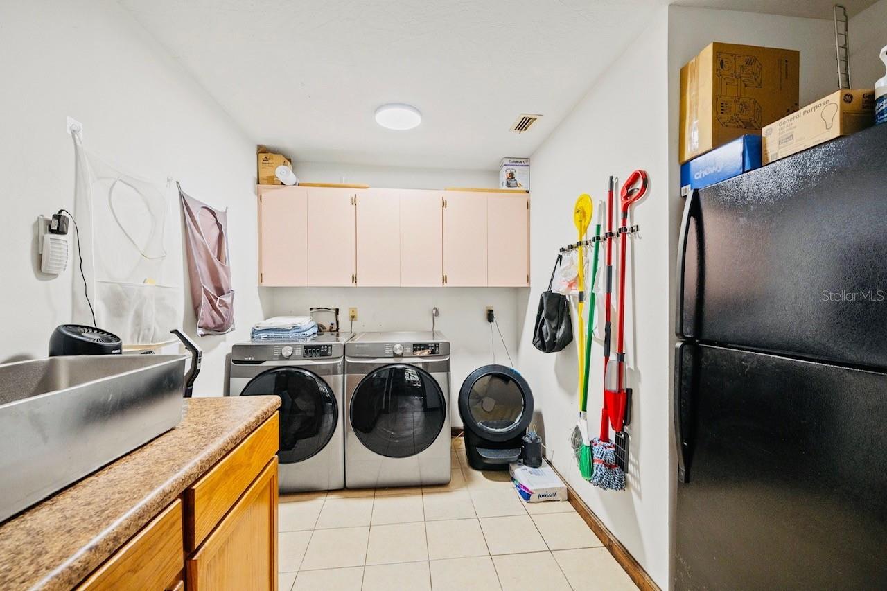 HICKORY HOLLOW UNREC - Residential