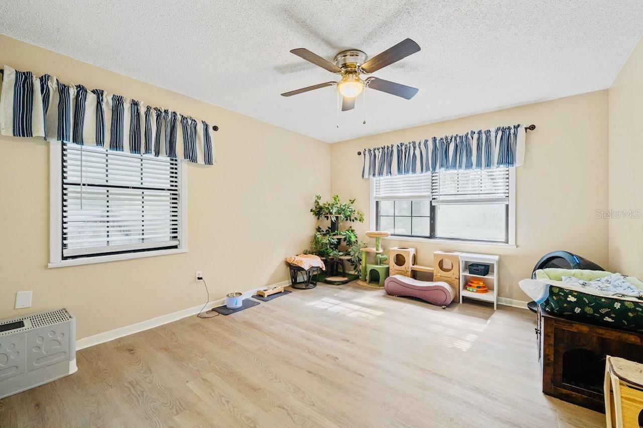 HICKORY HOLLOW UNREC - Residential