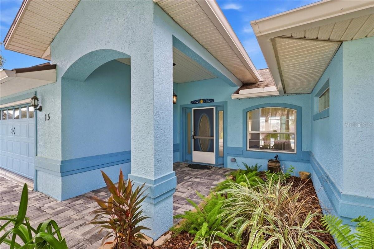 15 CORAL REEF COURT N