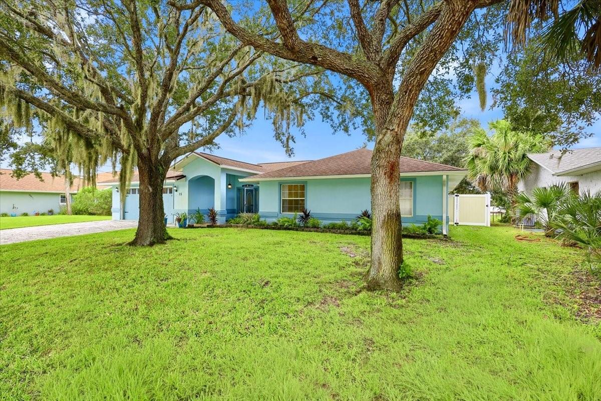 15 CORAL REEF COURT N