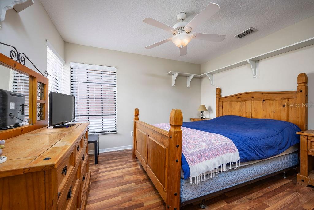 LAKE ROSE POINTE - Residential