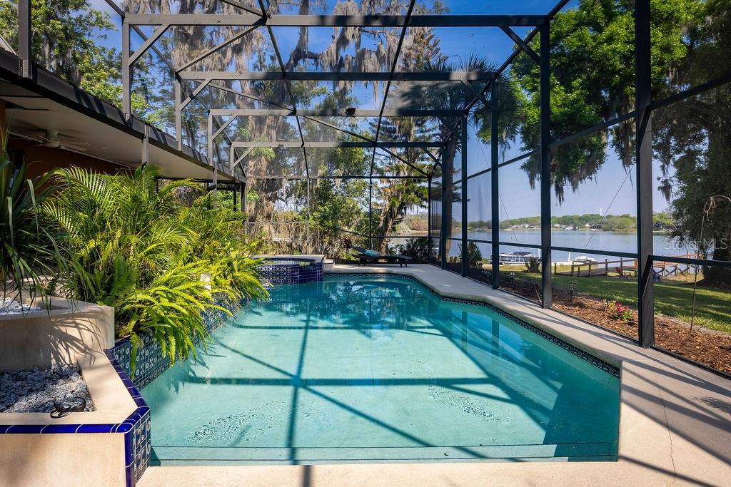 LAKE ROSE POINTE - Residential