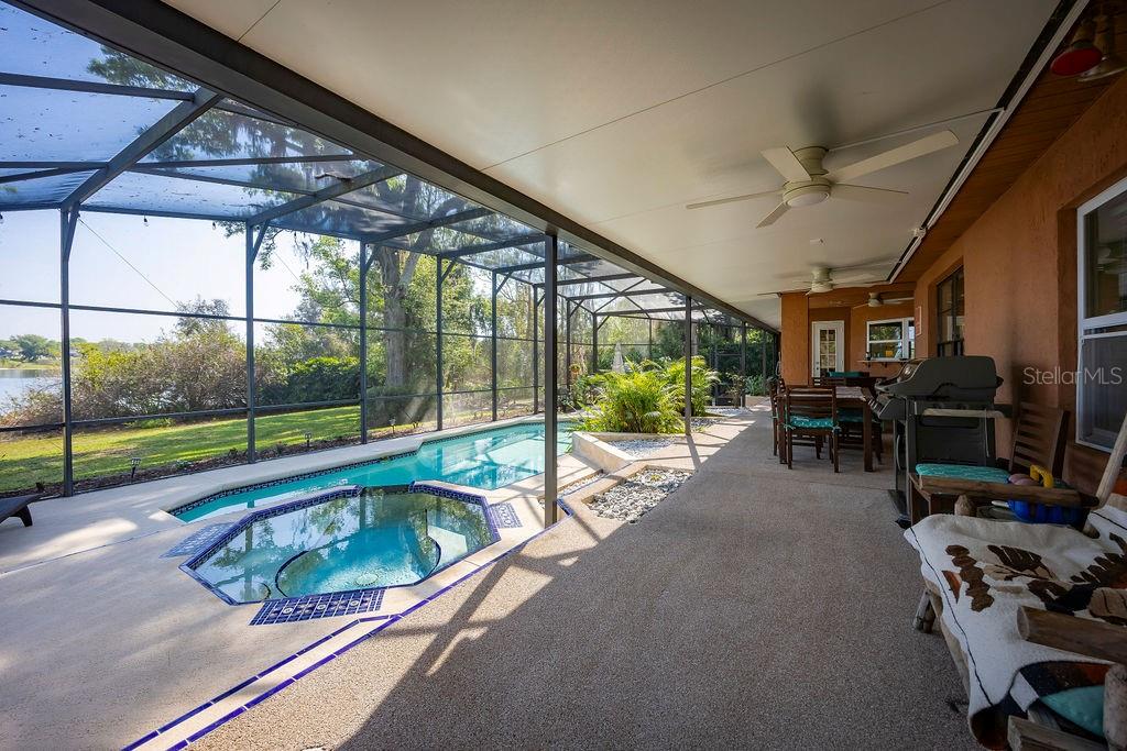 LAKE ROSE POINTE - Residential