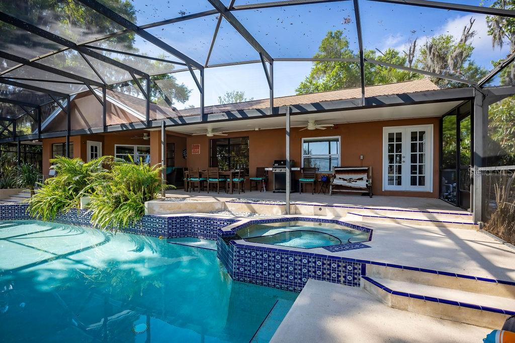 LAKE ROSE POINTE - Residential