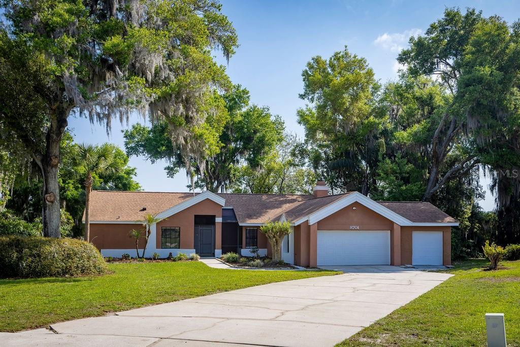 LAKE ROSE POINTE - Residential