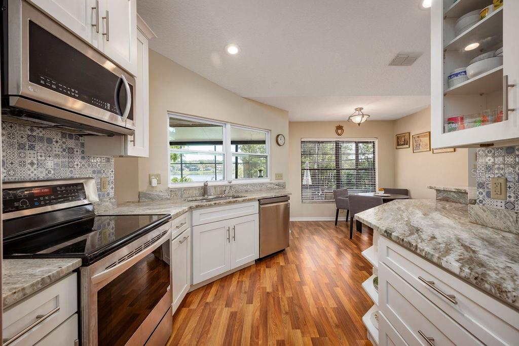 LAKE ROSE POINTE - Residential