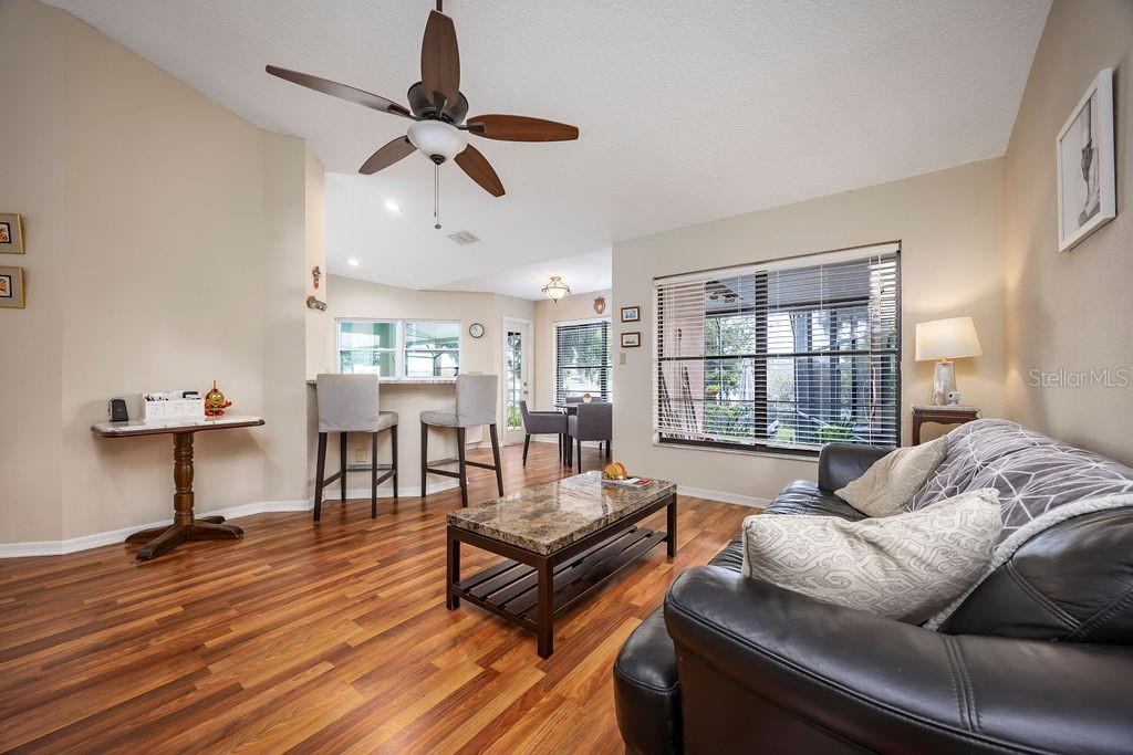 LAKE ROSE POINTE - Residential