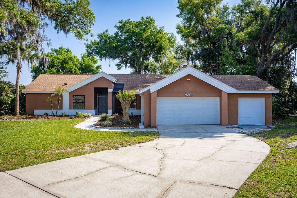 LAKE ROSE POINTE - Residential