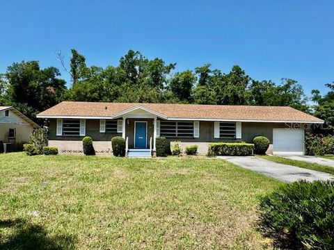 420 N FAIRVIEW AVENUE DELAND FL 32724