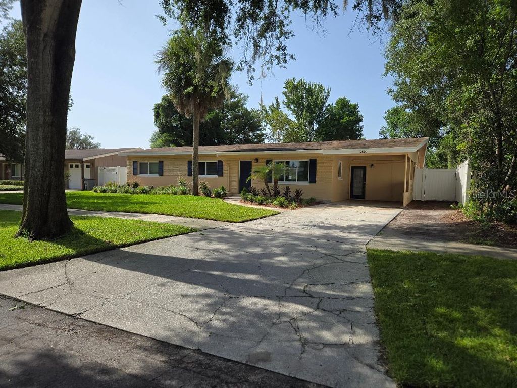 Photo of 2010 Summerfield Road, Winter Park, FL 32792 (MLS # O6420140)