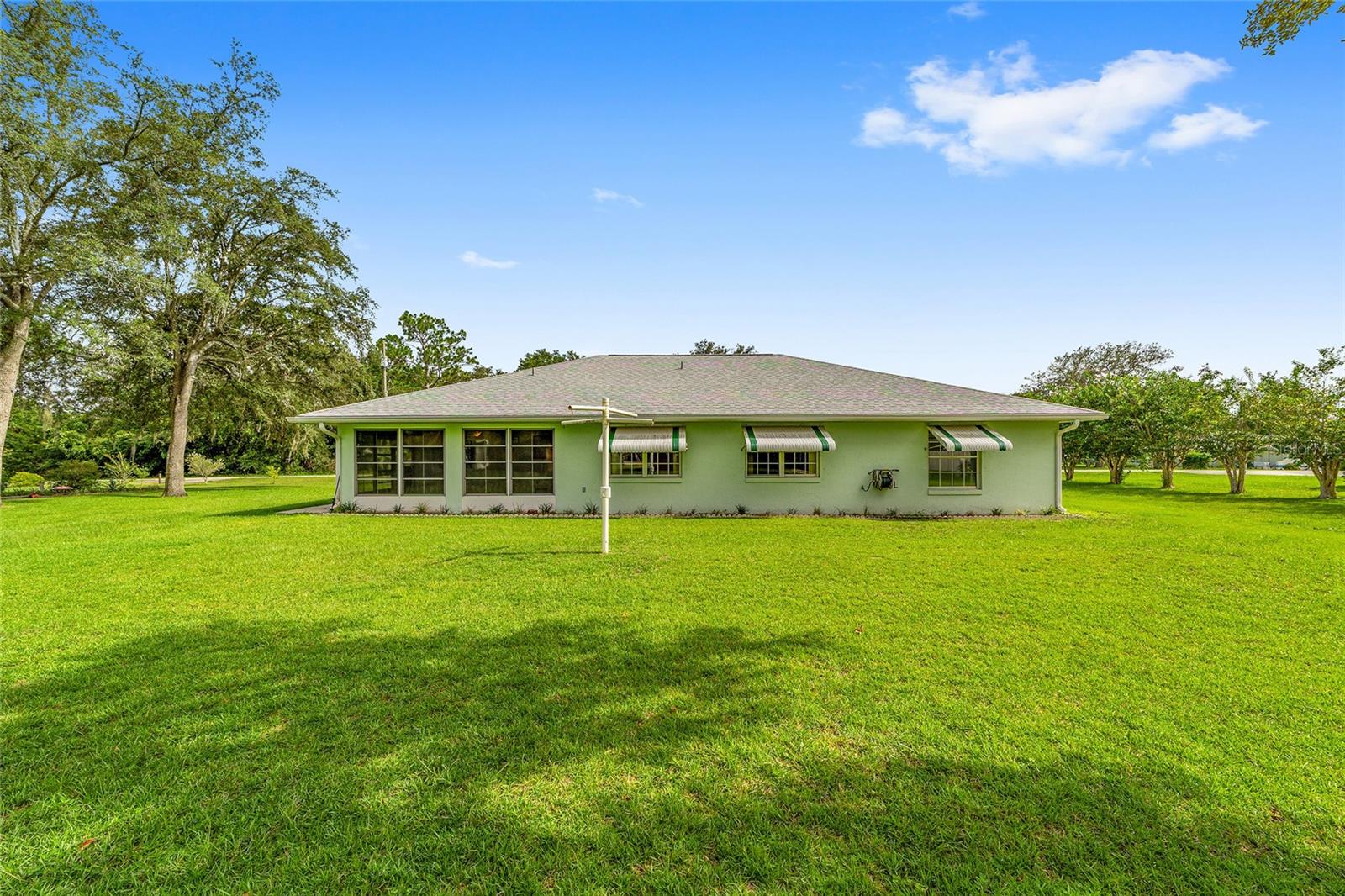 Photo 6 of 51 of 9059 SE 155TH PLACE house