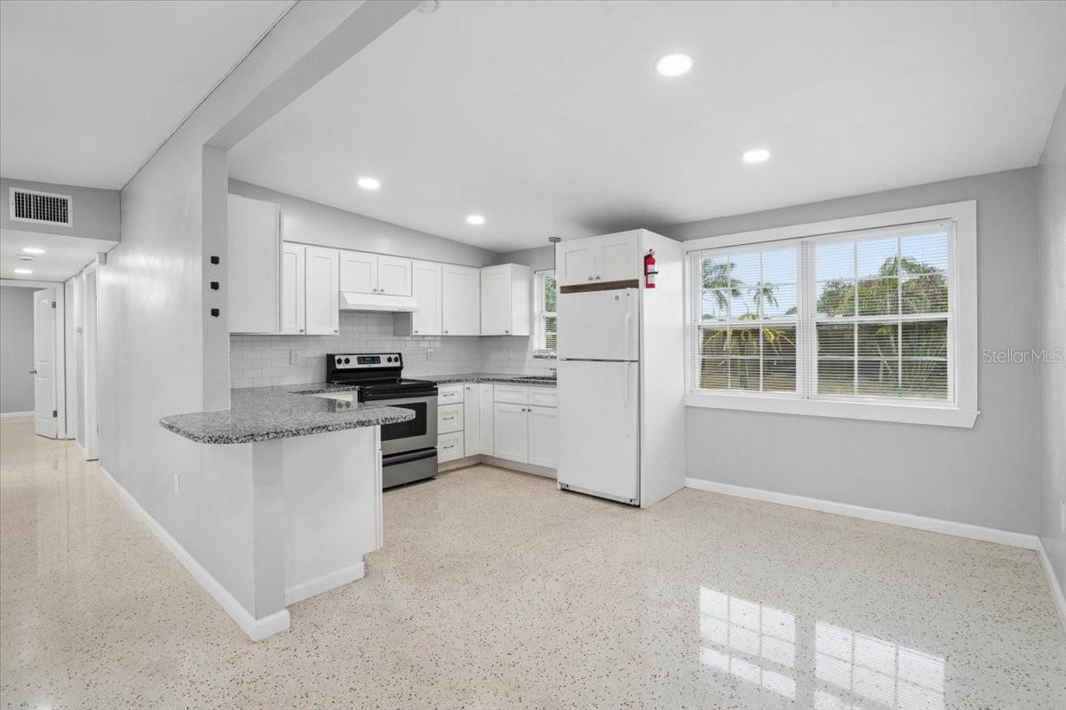 2019 24TH AVENUE W
