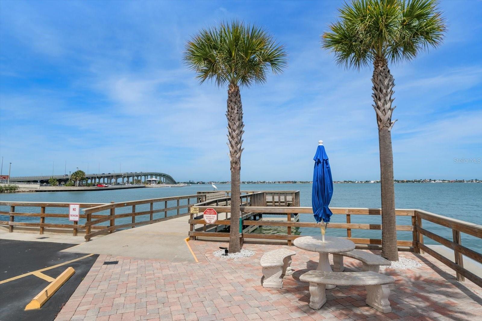 HARBOUR CLUB CONDO 3 - Residential