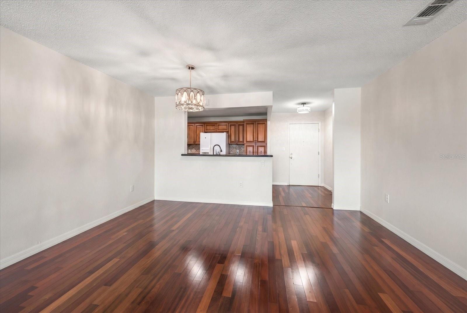 HARBOUR CLUB CONDO 3 - Residential