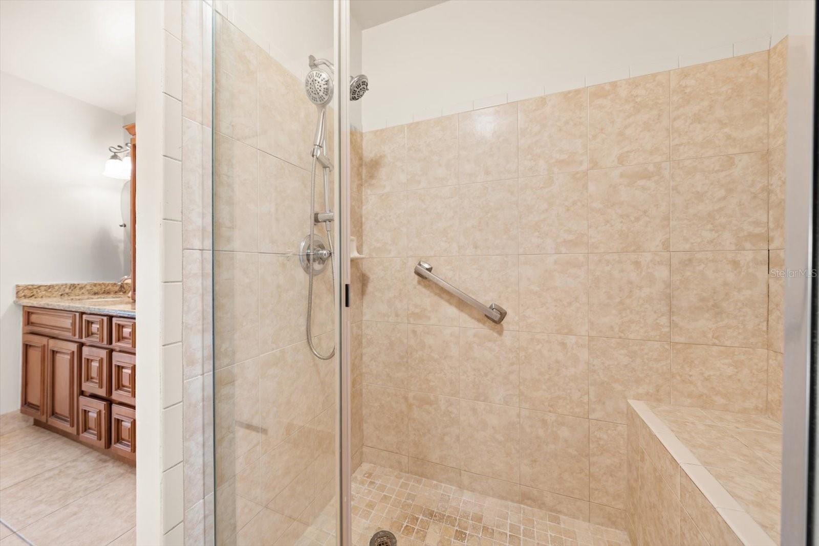 HARBOUR CLUB CONDO 3 - Residential