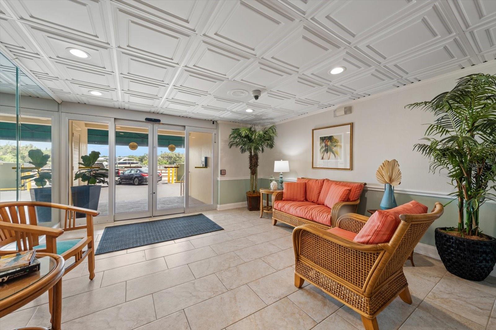 HARBOUR CLUB CONDO 3 - Residential