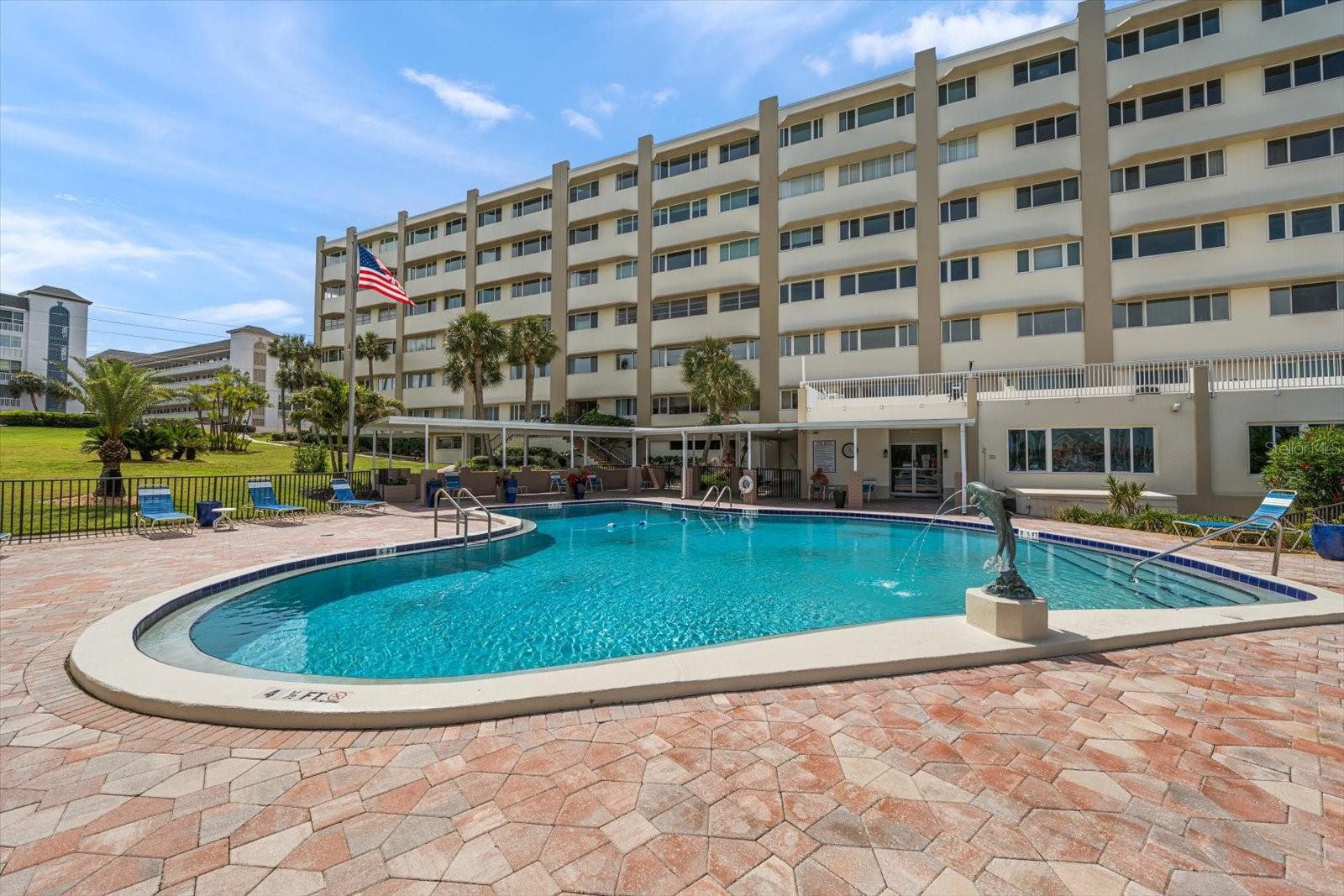 HARBOUR CLUB CONDO 3 - Residential
