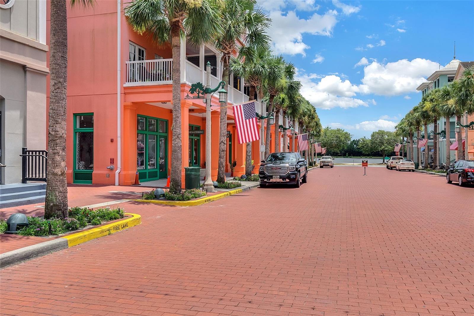 CELEBRATION LAKE EVALYN - Residential