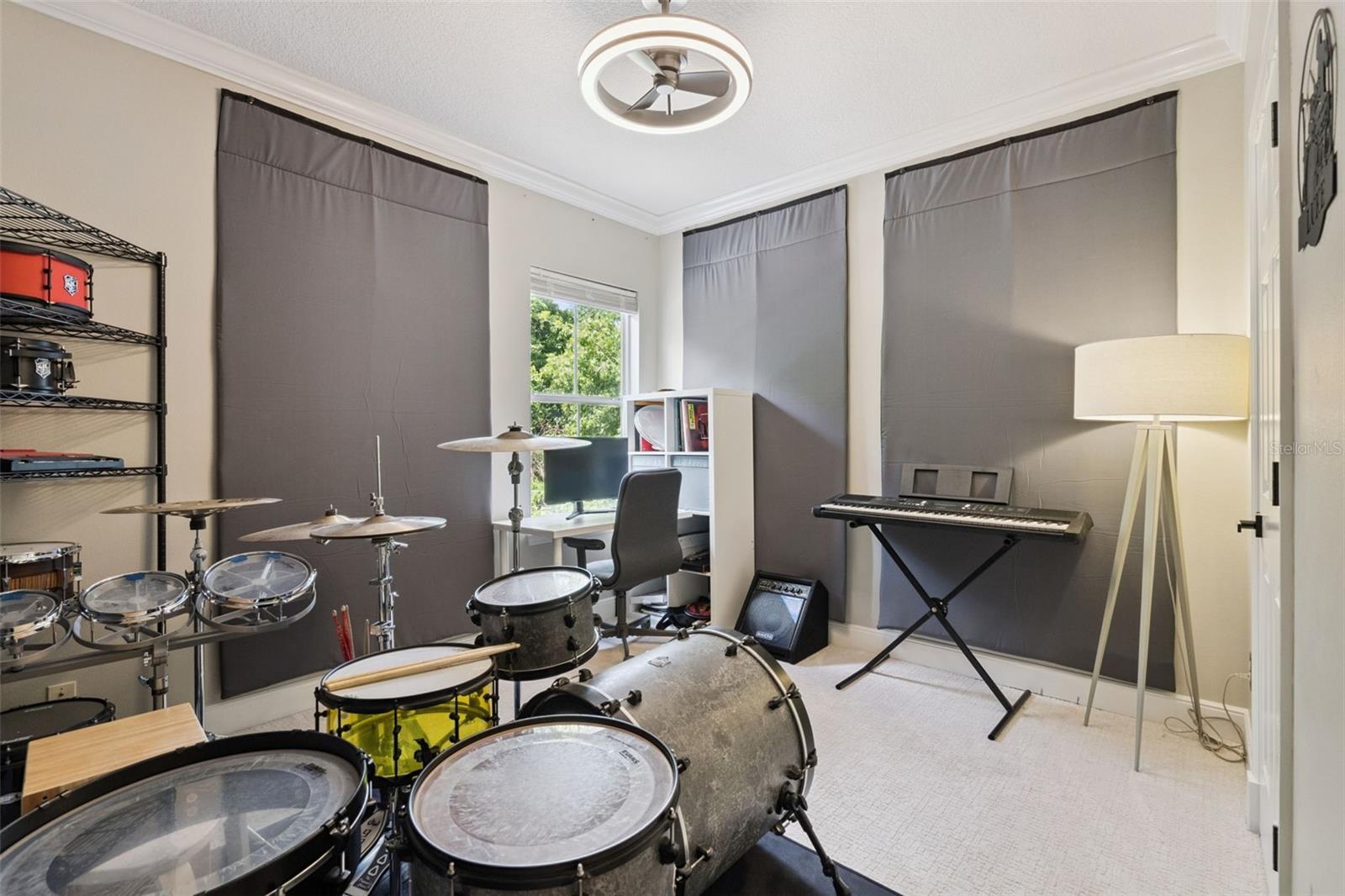 CELEBRATION LAKE EVALYN - Residential