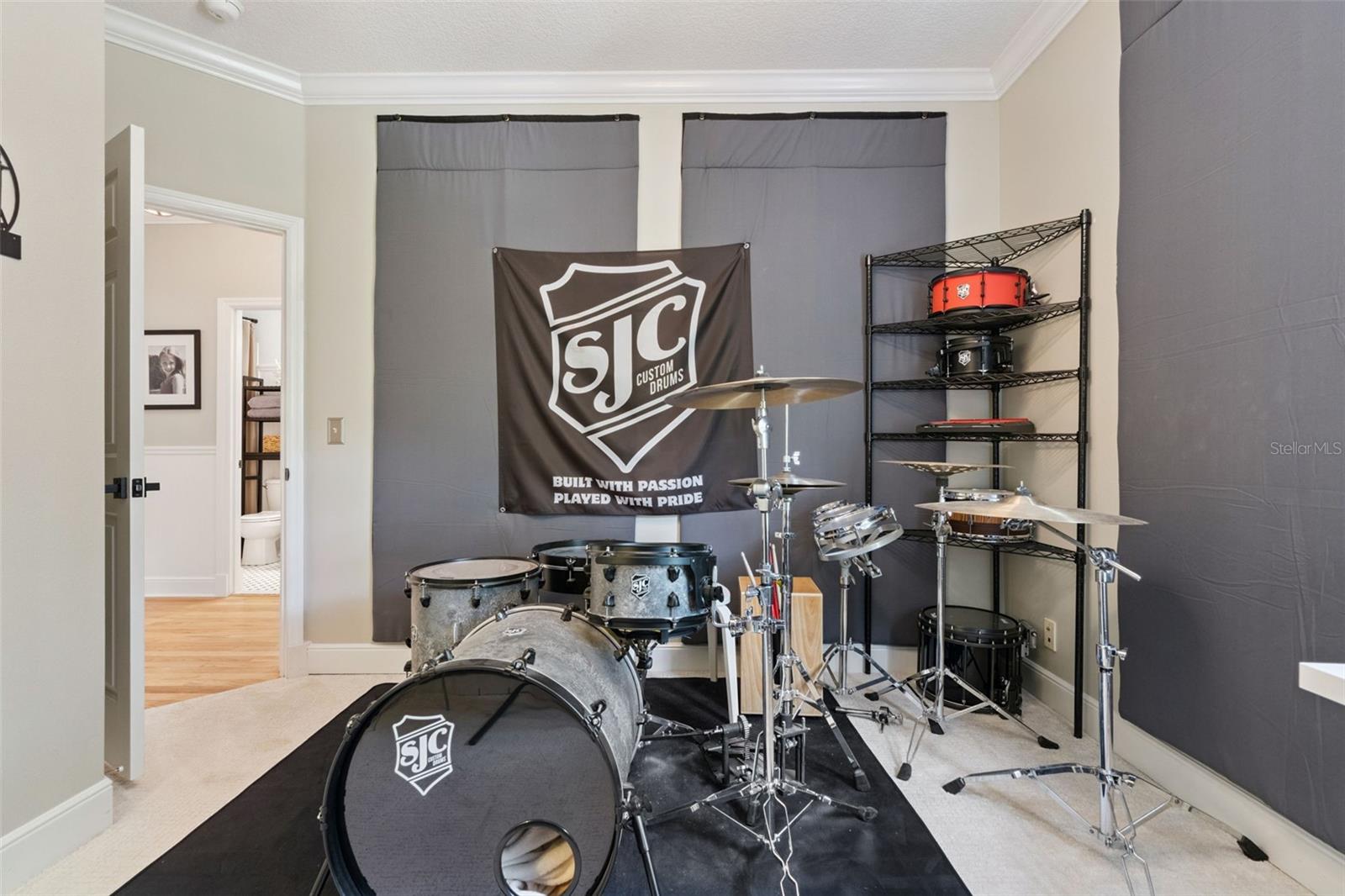 CELEBRATION LAKE EVALYN - Residential