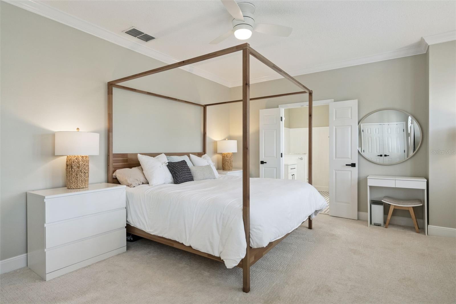 CELEBRATION LAKE EVALYN - Residential