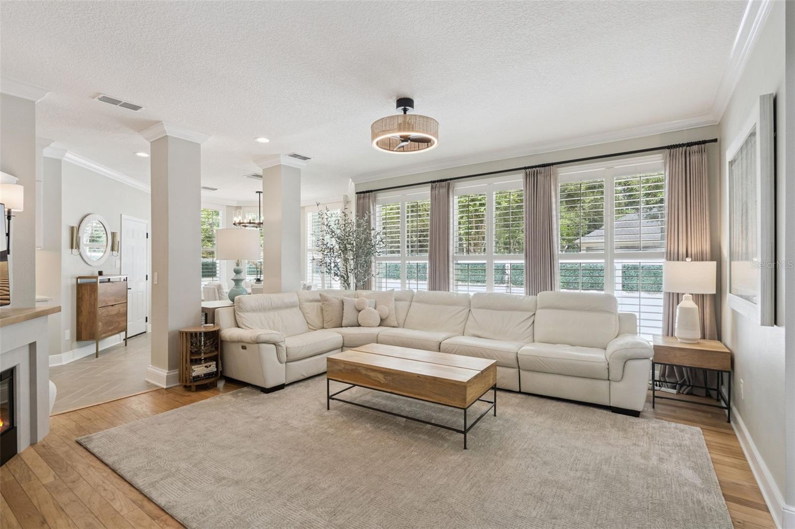 CELEBRATION LAKE EVALYN - Residential