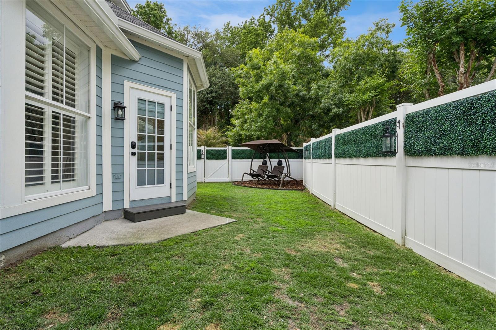 CELEBRATION LAKE EVALYN - Residential