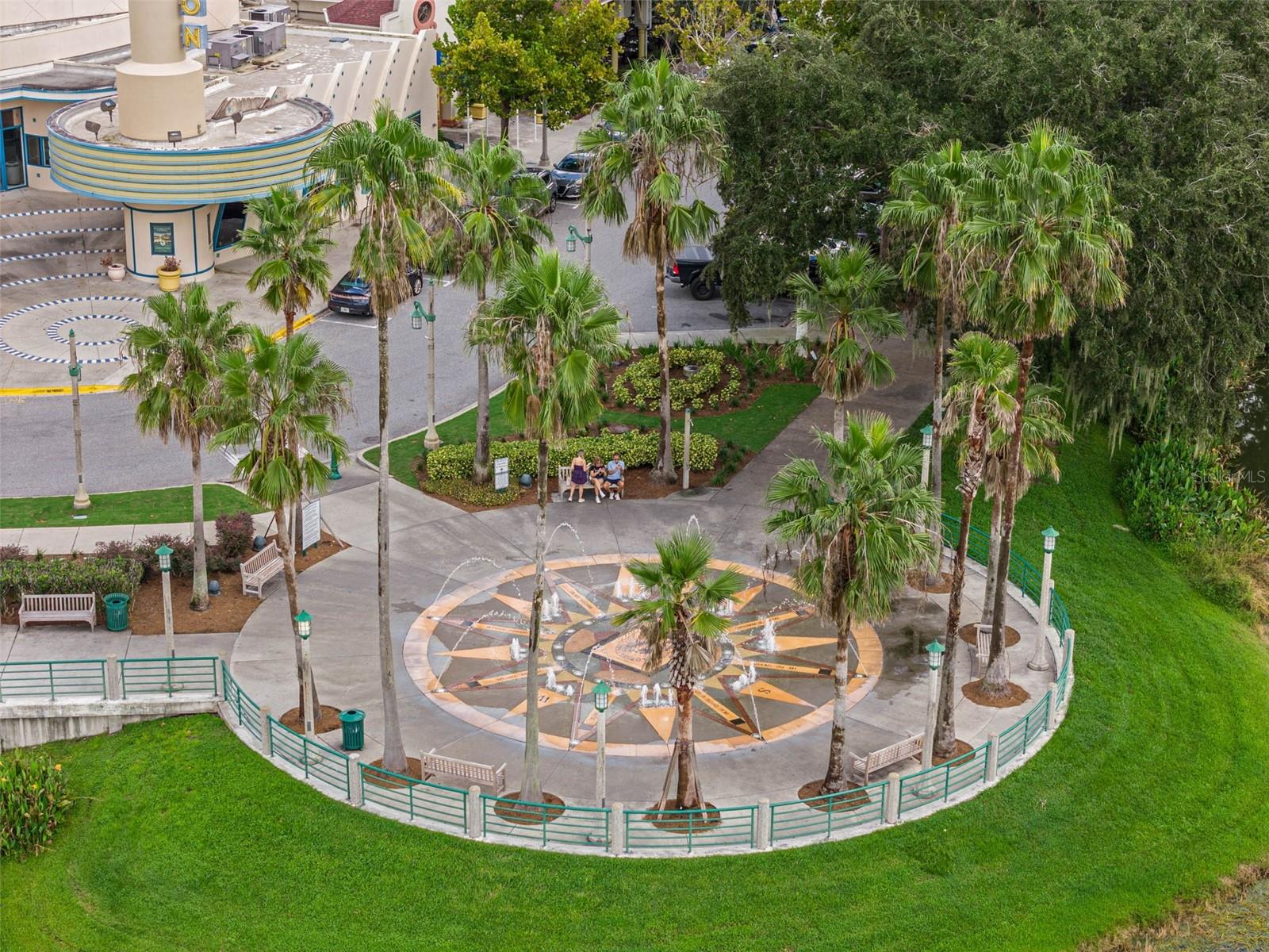 CELEBRATION LAKE EVALYN - Residential