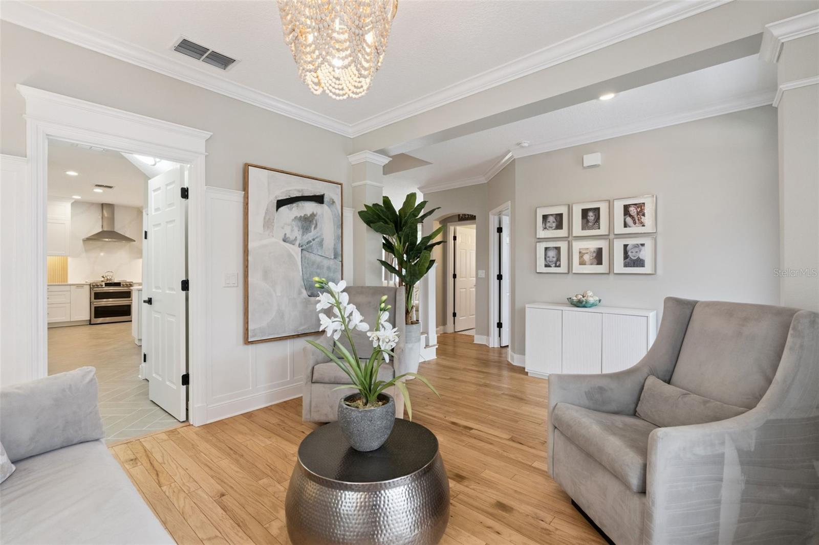 CELEBRATION LAKE EVALYN - Residential