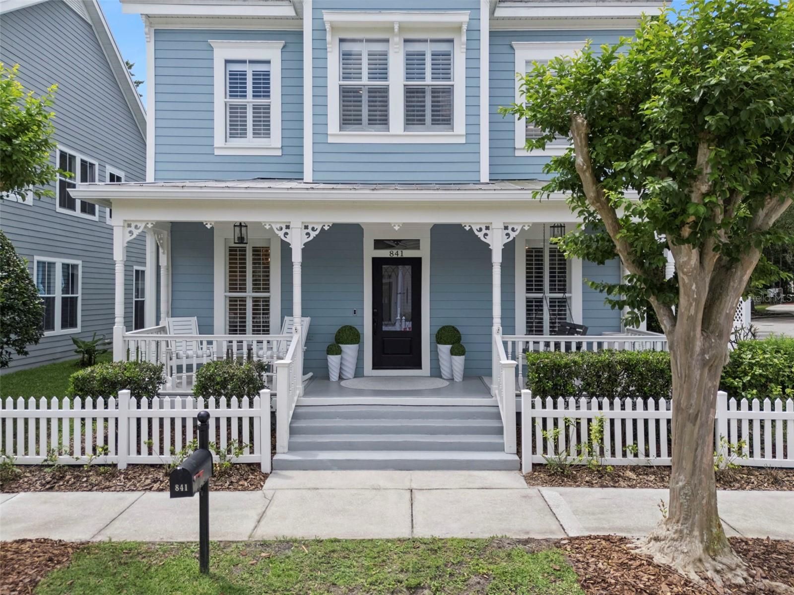 841 LAKE EVALYN DRIVE