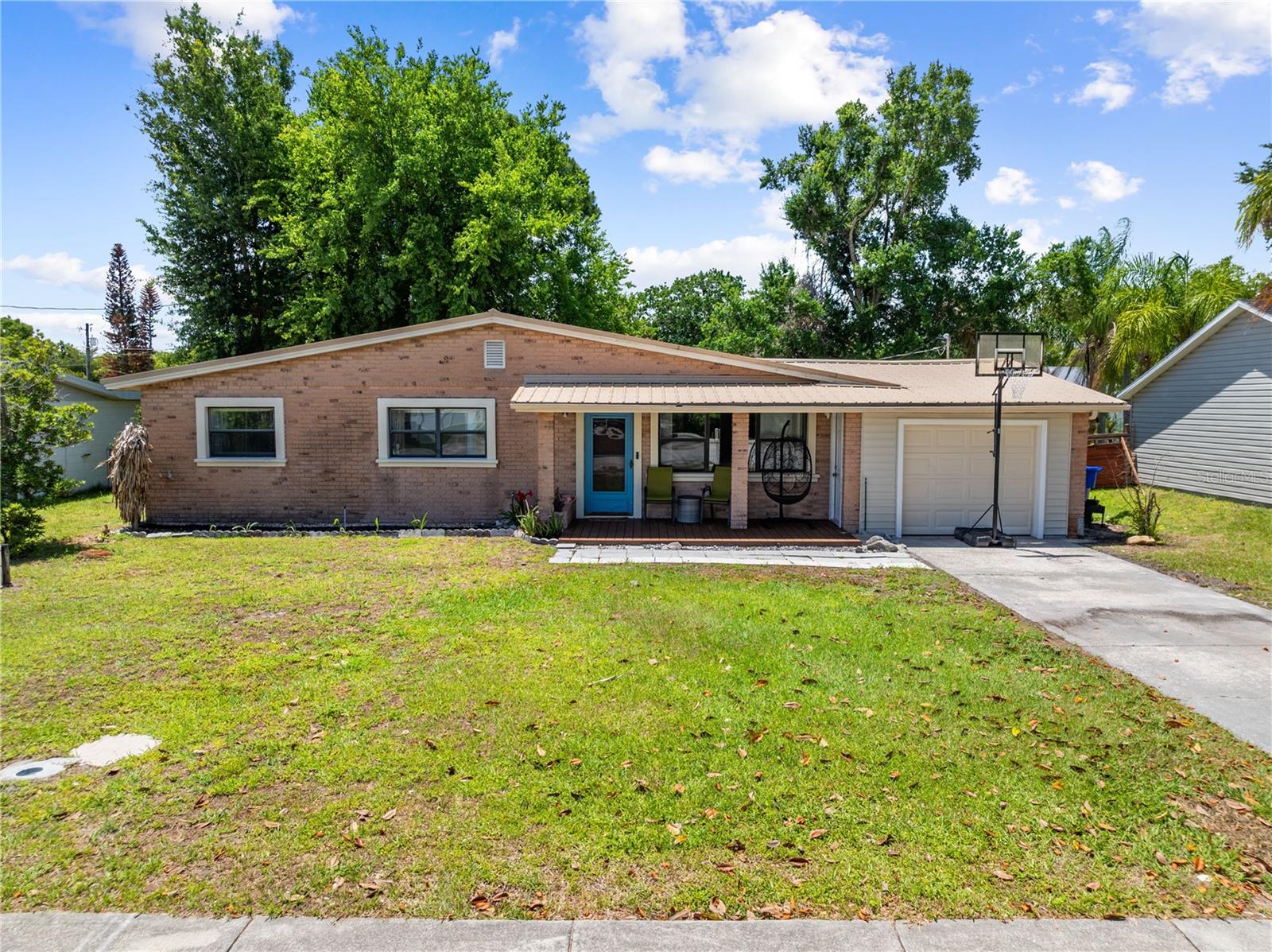 BRUCES SUNSHINE HOMES - Residential