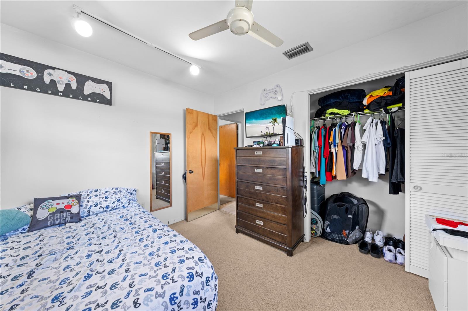 BRUCES SUNSHINE HOMES - Residential