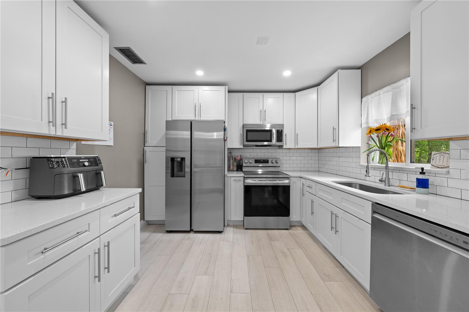 BRUCES SUNSHINE HOMES - Residential