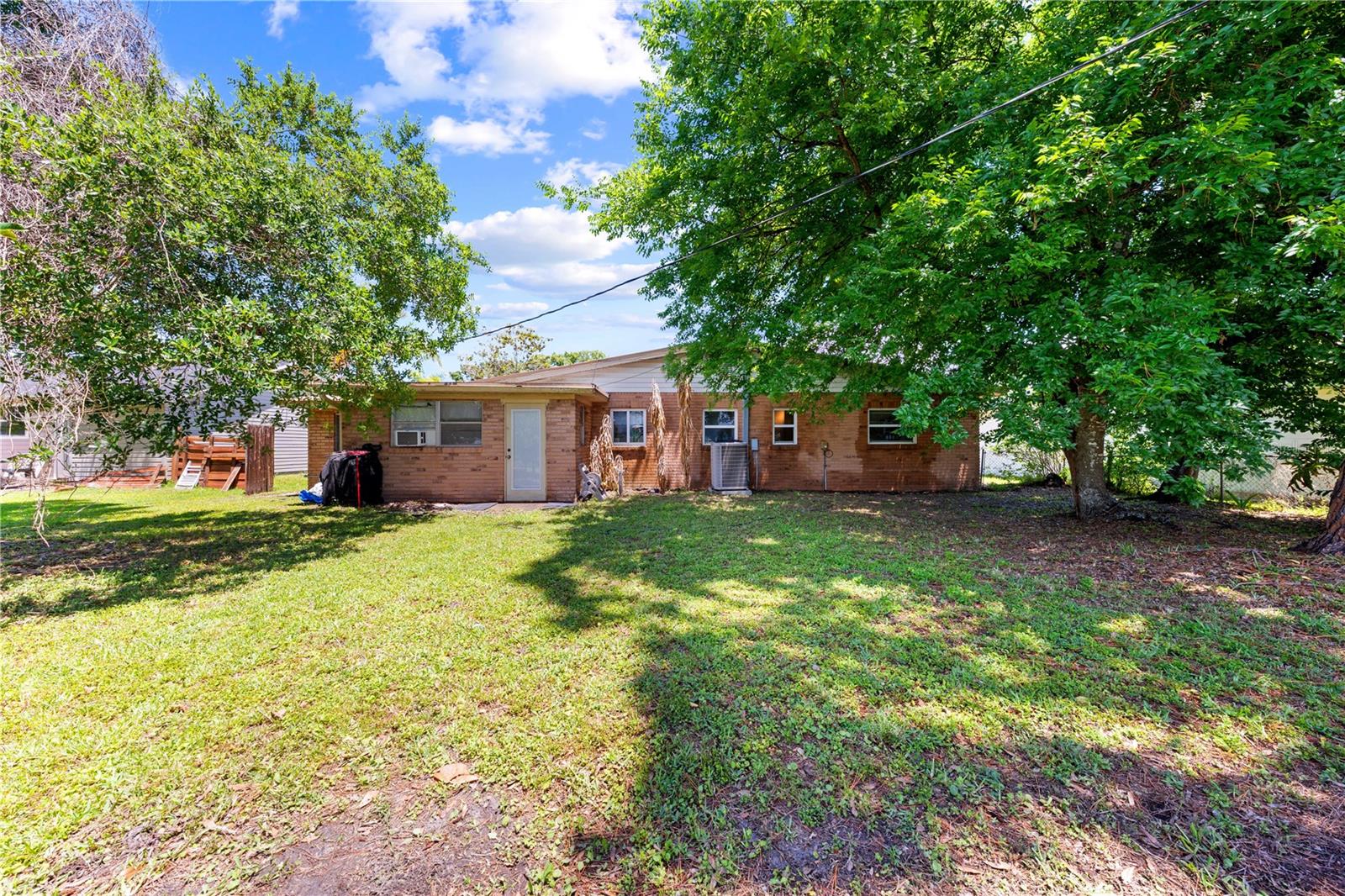 BRUCES SUNSHINE HOMES - Residential