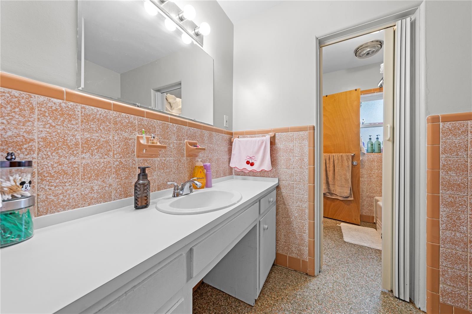 BRUCES SUNSHINE HOMES - Residential