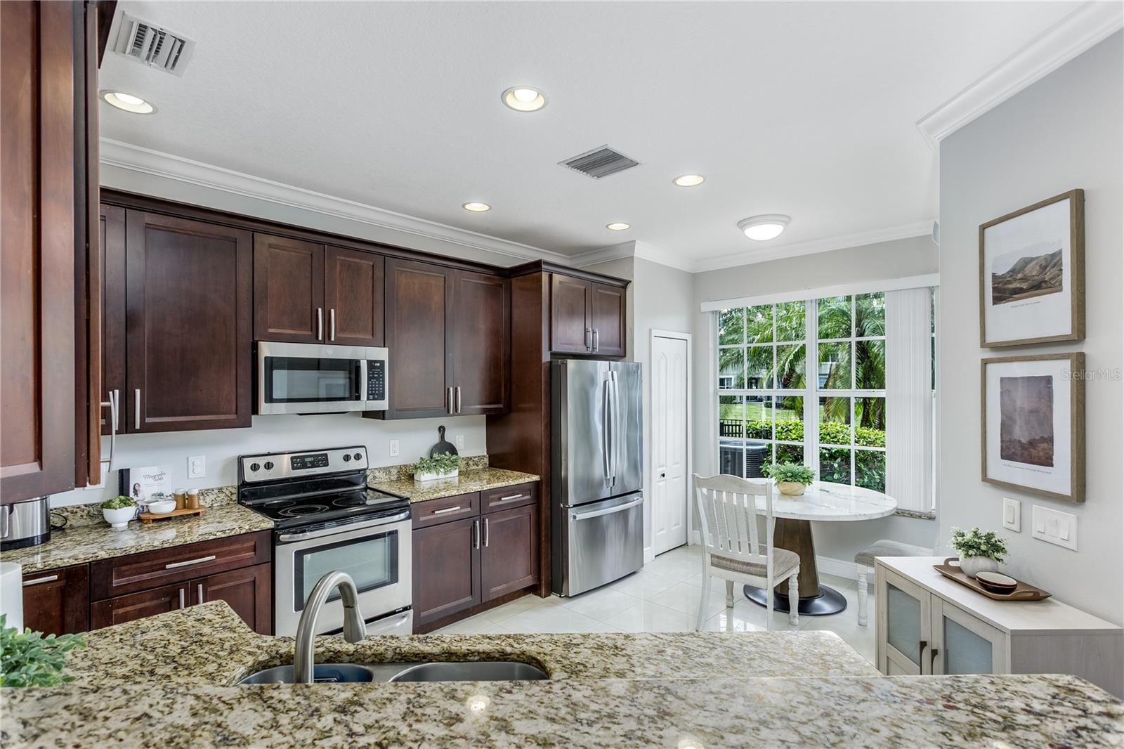 PROVENCE TWNHMS AT WATERCH - Residential