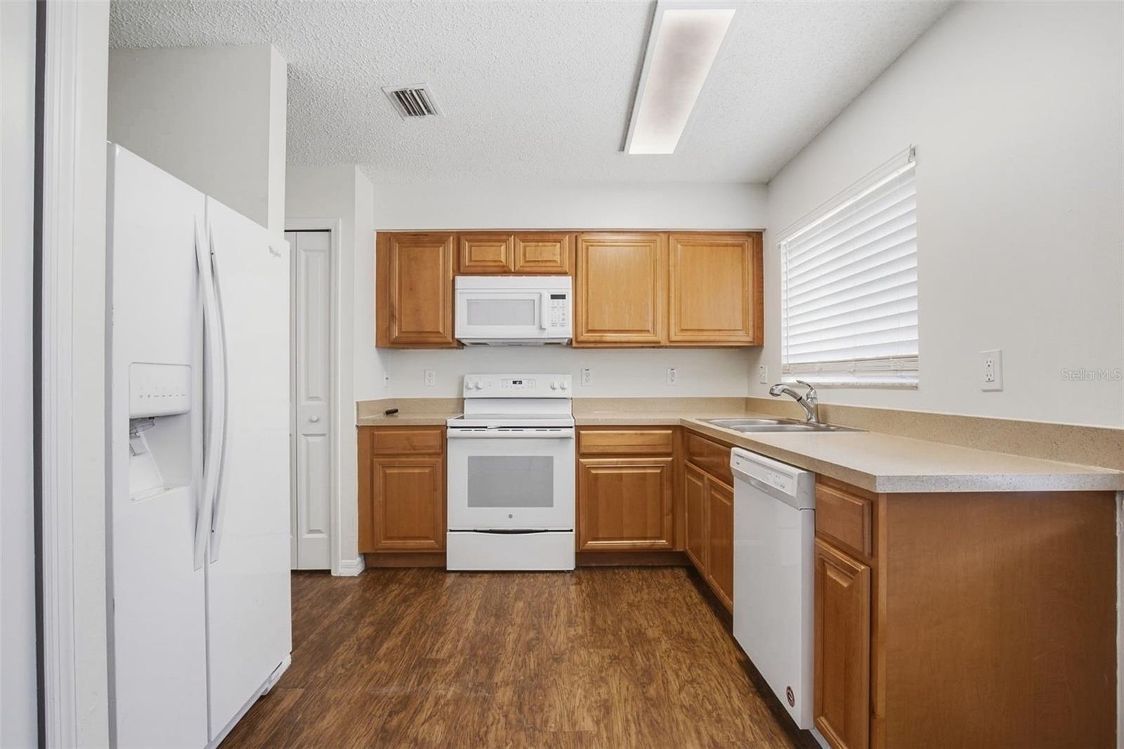 COUNTRY HILLS EAST UNIT NINE - Residential