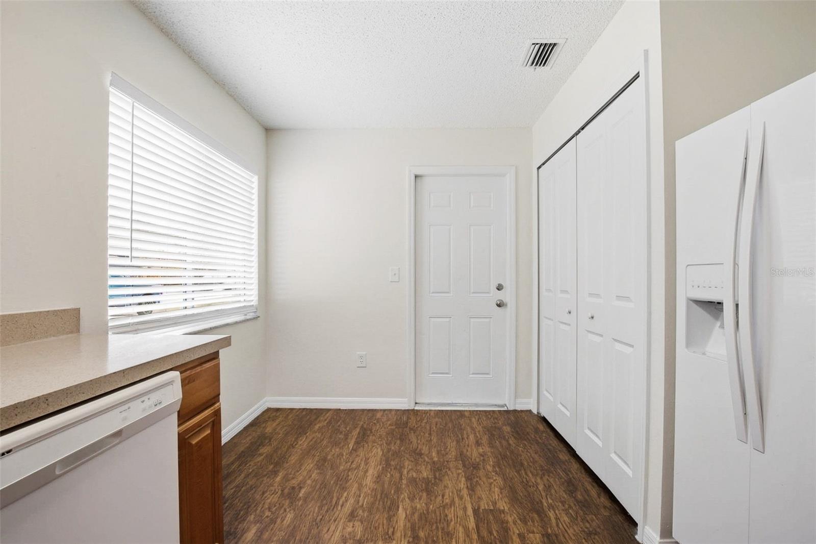 COUNTRY HILLS EAST UNIT NINE - Residential