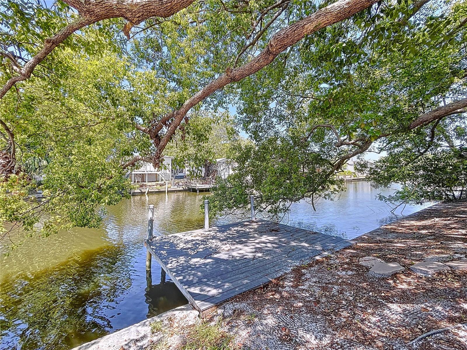 5806 LIVERPOOL DRIVE