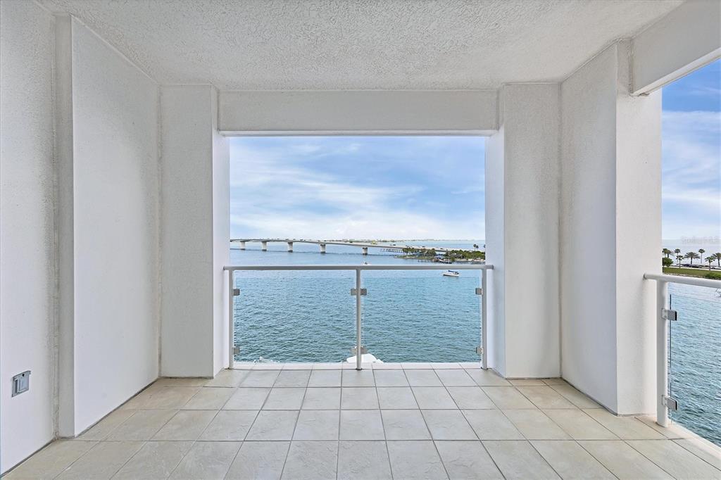 MAJESTIC BAY - Residential