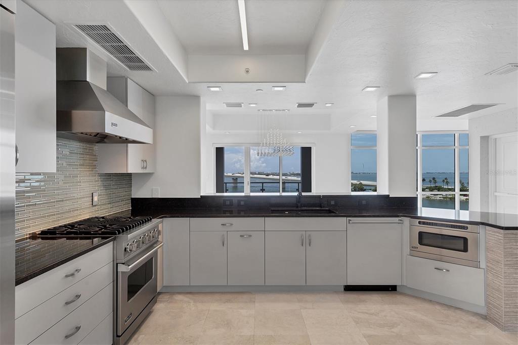 MAJESTIC BAY - Residential