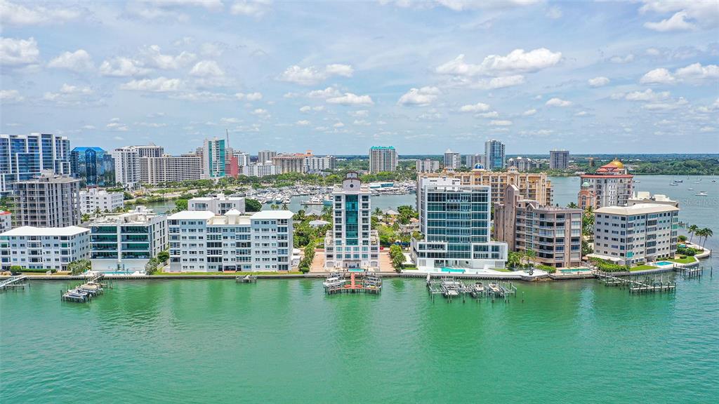 MAJESTIC BAY - Residential