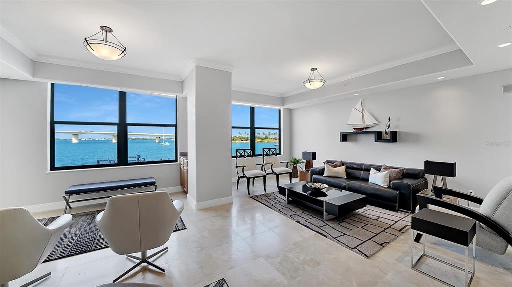 MAJESTIC BAY - Residential