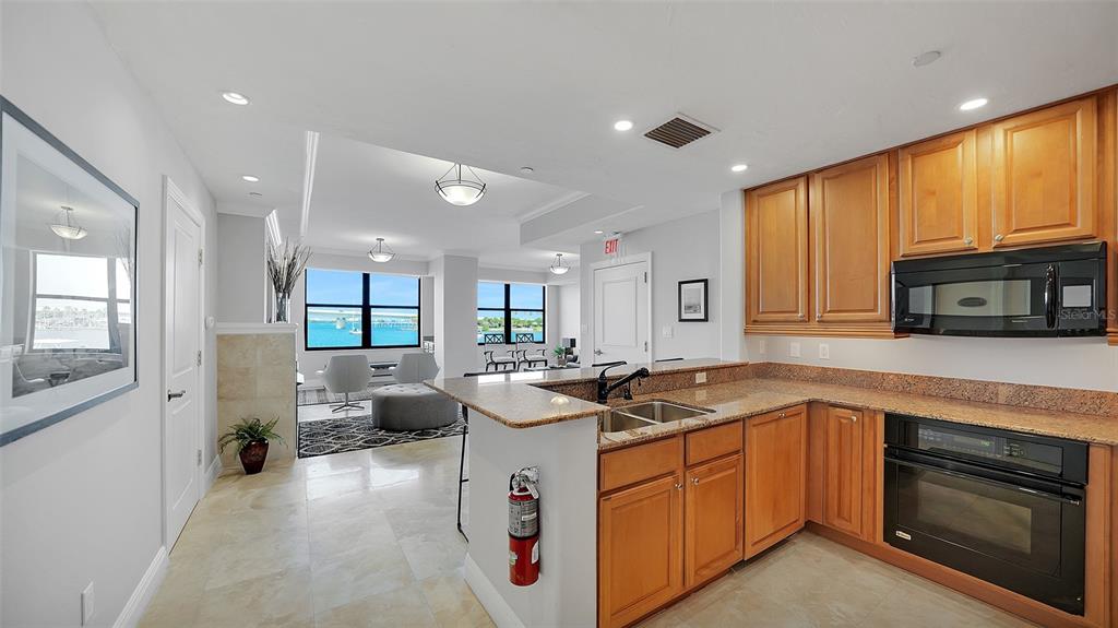 MAJESTIC BAY - Residential